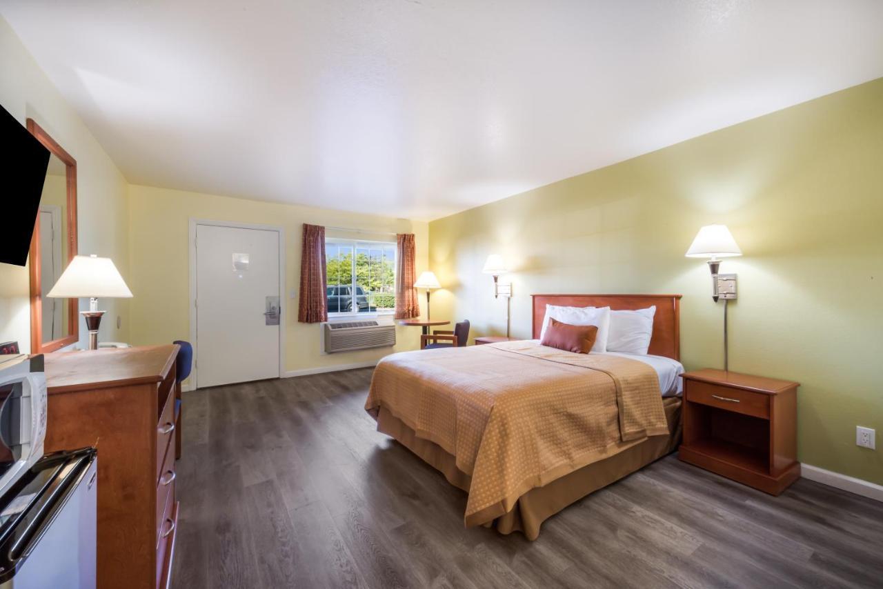 Americas Best Value Inn Santa Rosa Exterior foto