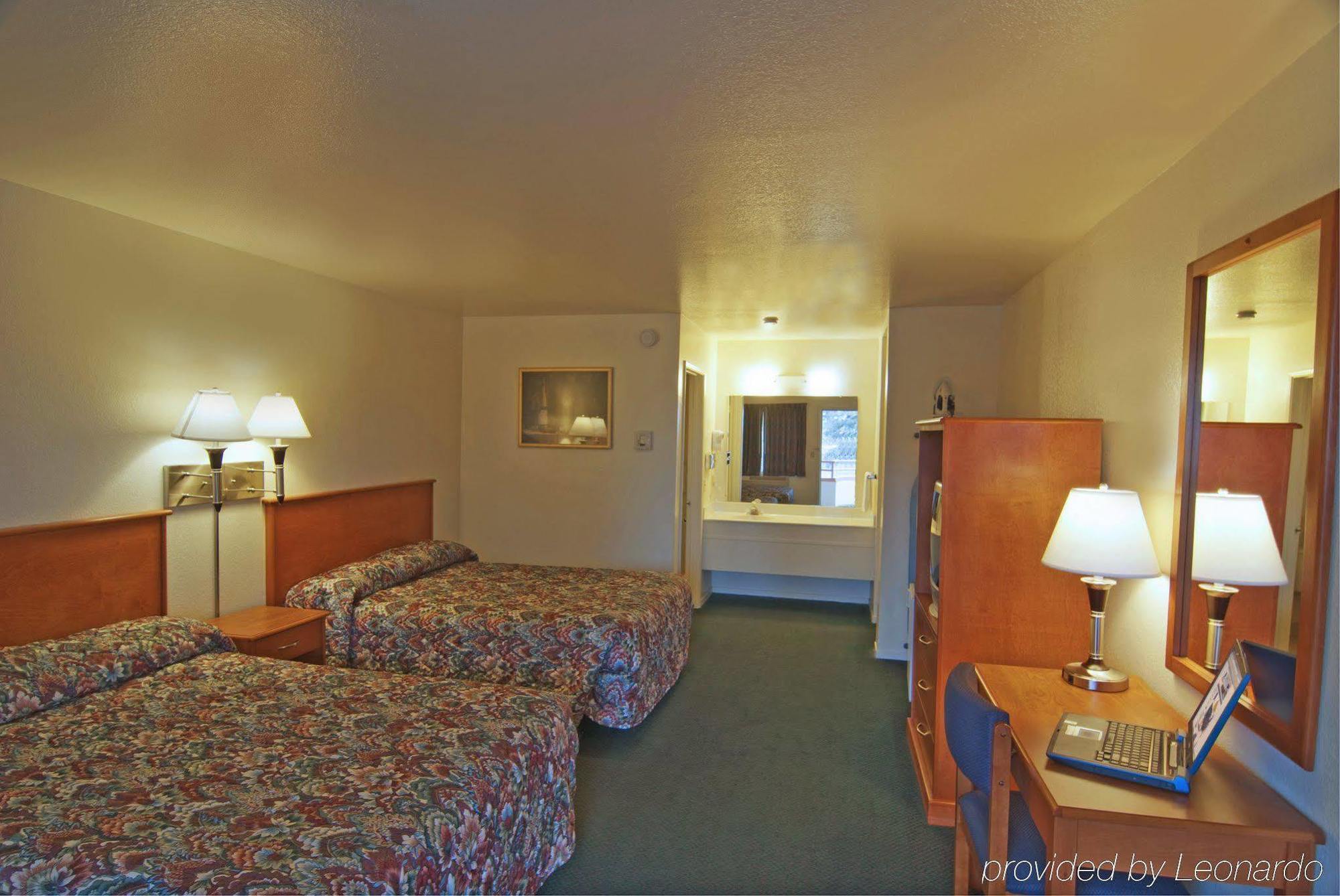 Americas Best Value Inn Santa Rosa Quarto foto