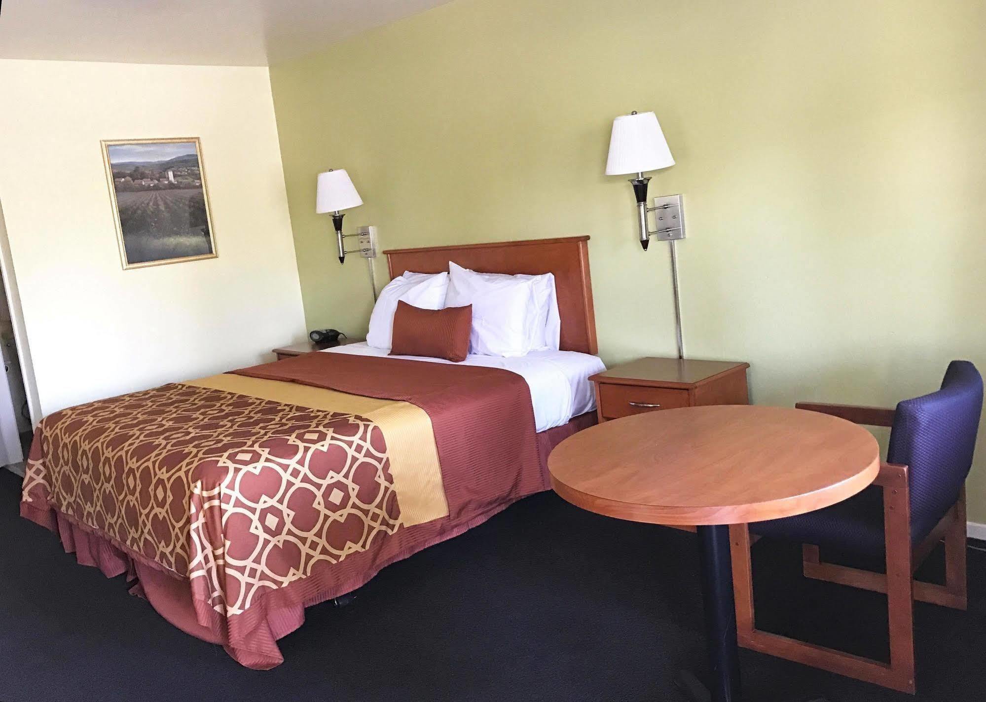 Americas Best Value Inn Santa Rosa Exterior foto
