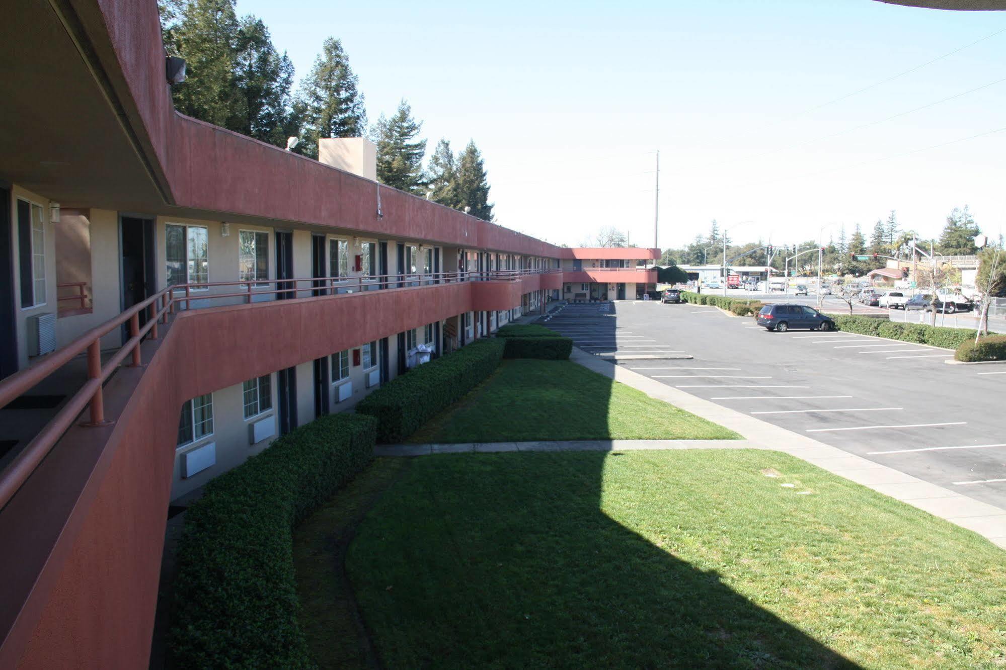 Americas Best Value Inn Santa Rosa Exterior foto